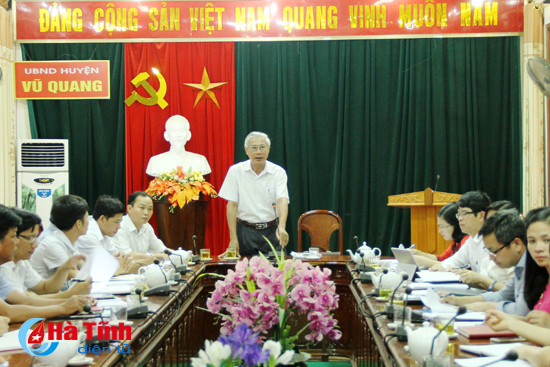HĐND tỉnh kiểm tra việc xây dựng thiết chế văn hóa, thể thao tại Vũ Quang