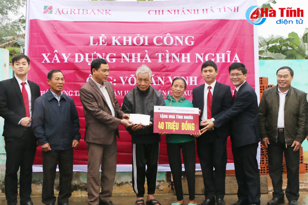Agribank Hà Tĩnh hỗ trợ 80 triệu đồng xây nhà tình nghĩa