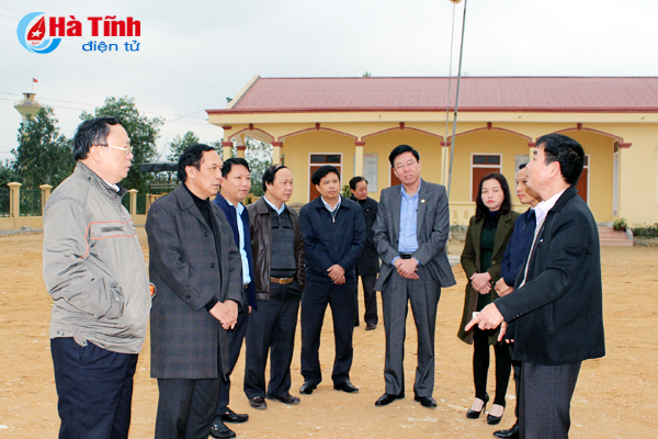 Đoàn công tác của tỉnh góp sức cùng Can Lộc thực hiện tốt các nhiệm vụ