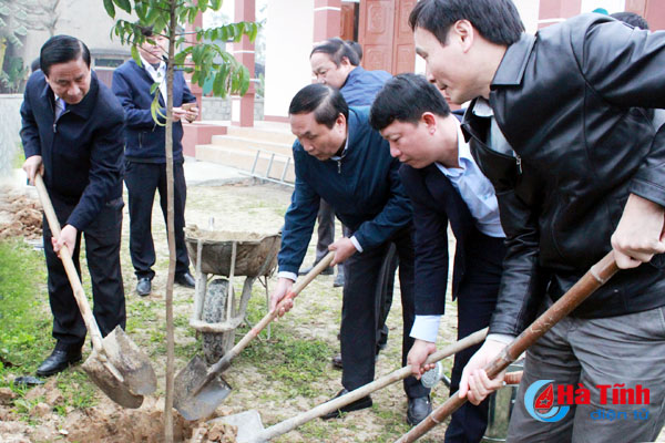 Bí thư Tỉnh ủy dự lễ phát động Tết trồng cây ở Can Lộc