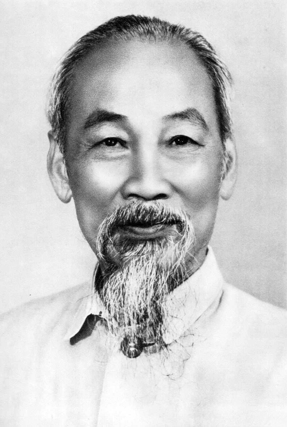 50 bức ảnh lịch sử về Chủ tịch Hồ Chí Minh