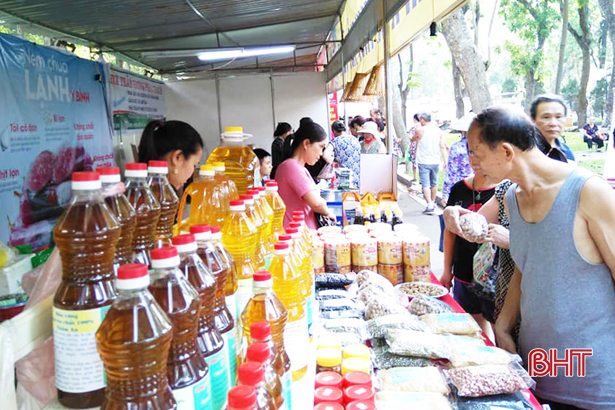 Không tham gia hội chợ, HTX Cẩm Xuyên gặp khó trong quảng bá sản phẩm