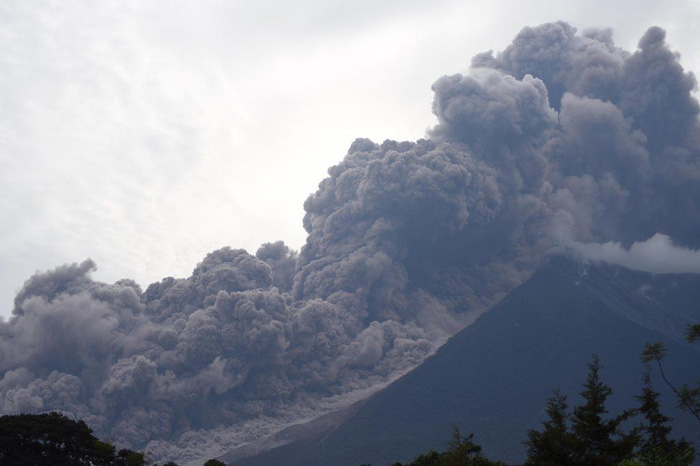 Vì sao nhiều núi lửa ‘thức giấc’ gần đây?