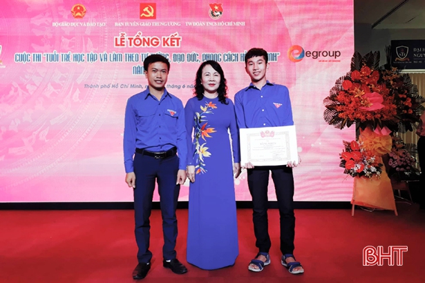 Nam sinh Hà Tĩnh đạt giải ba toàn quốc Cuộc thi Tuổi trẻ học và làm theo gương Bác