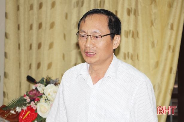 Bí thư Tỉnh ủy: Gắn với nông thôn mới, phải ưu tiên xây dựng thị trấn Lộc Hà