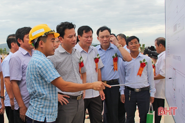 Khánh thành Dự án hạ tầng cụm công nghiệp Thái Yên