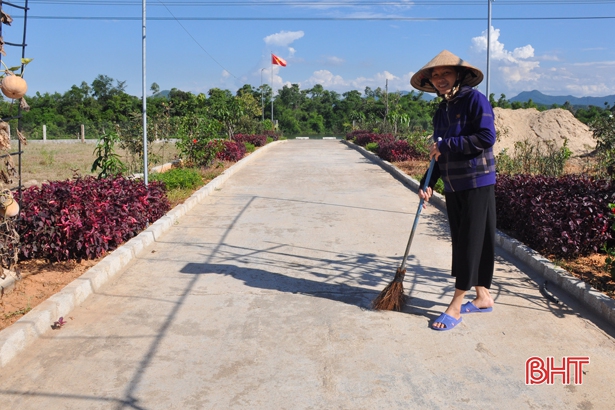 Môi trường nông thôn Cẩm Lạc: Sạch từ nhà ra đồng