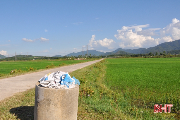 Môi trường nông thôn Cẩm Lạc: Sạch từ nhà ra đồng
