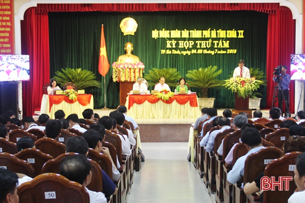 HĐND thành phố Hà Tĩnh thông qua 4 nghị quyết tại Kỳ họp thứ 8