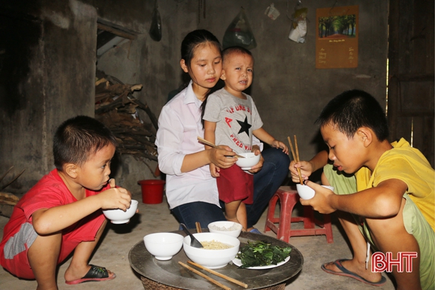 162 triệu đồng đến với 4 đứa trẻ bố mất, mẹ ung thư ở Lộc Hà