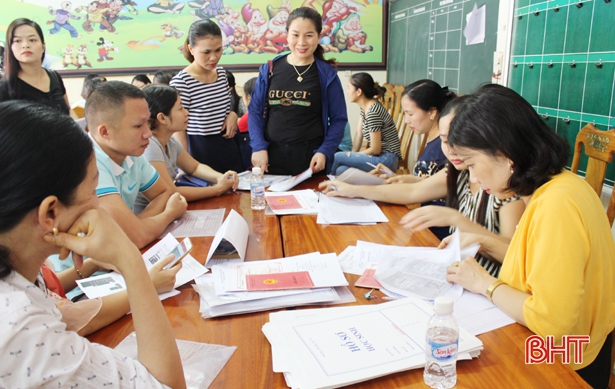 Tăng hơn 600 học sinh: Tuyển sinh đầu cấp TP Hà Tĩnh lại “nóng”!