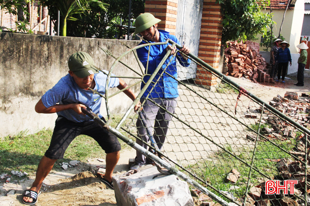 Hơn 2.000 ngày công giúp nhân dân Xuân Hội xây dựng NTM