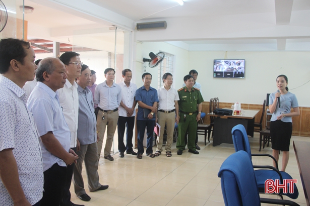 Trung tâm Hành chính công huyện Vũ Quang chính thức đi vào hoạt động