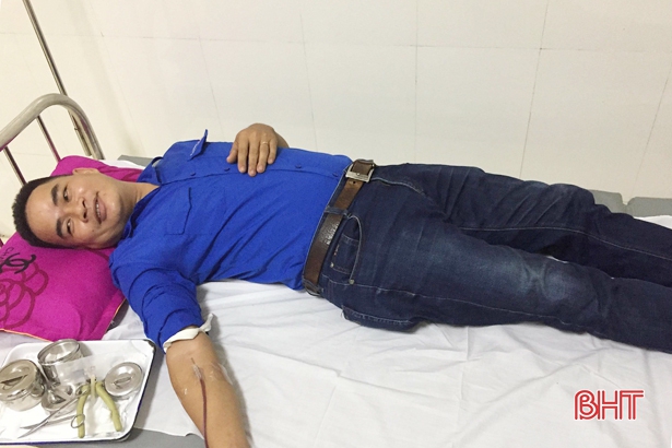 Hồng Lĩnh: Bí thư Đoàn Trường Kỹ nghệ Hà Tĩnh hiến máu cứu người
