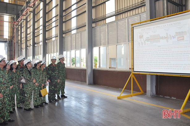 Đoàn học viên Học viện Quốc phòng tham quan Khu kinh tế Vũng Áng