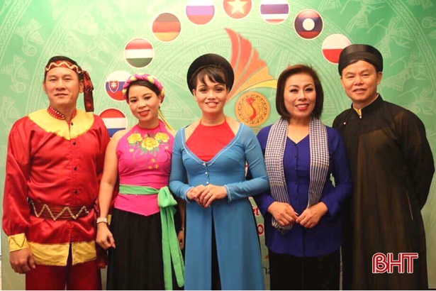 Nữ Việt kiều đầu tư Quỳnh Viên Resort giành HCV Liên hoan nghệ thuật “Tôi yêu tiếng nước tôi”