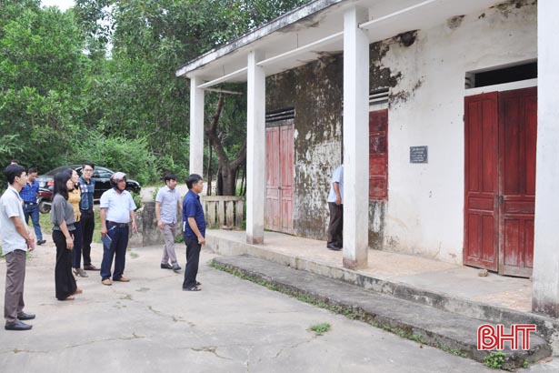 Nhiều xã ở Hương Khê còn gặp khó khăn trong xây dựng nông thôn mới