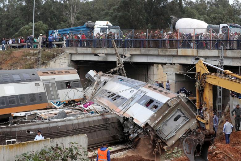 Hiện trường vụ tàu hỏa trật bánh khiến ít nhất 87 người thương vong ở Morocco