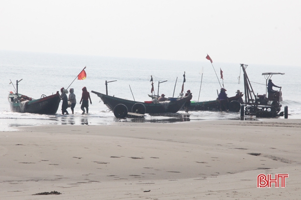 Ngư dân Xuân Yên “kiếm” tiền triệu mỗi ngày từ khai thác ghẹ