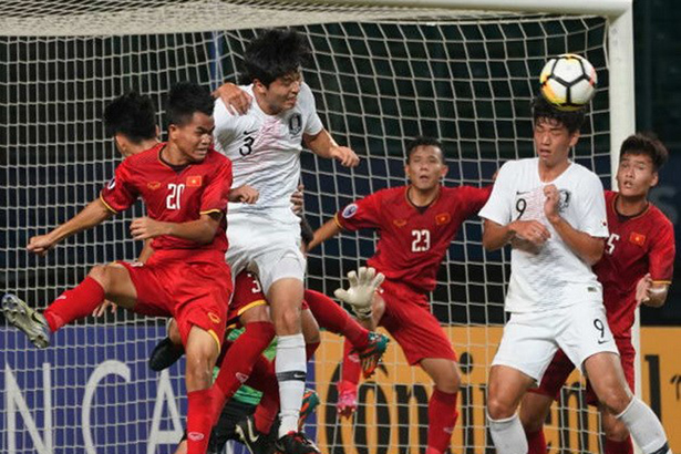 Tuyển U19 Việt Nam 3 lần bị phạt penalty trong ngày chia tay