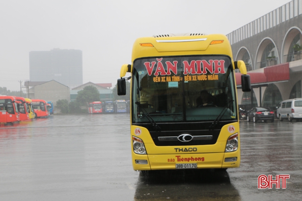 Vé xe Tết về Hà Tĩnh: Mở bán sớm, phục vụ online vẫn kín chỗ!