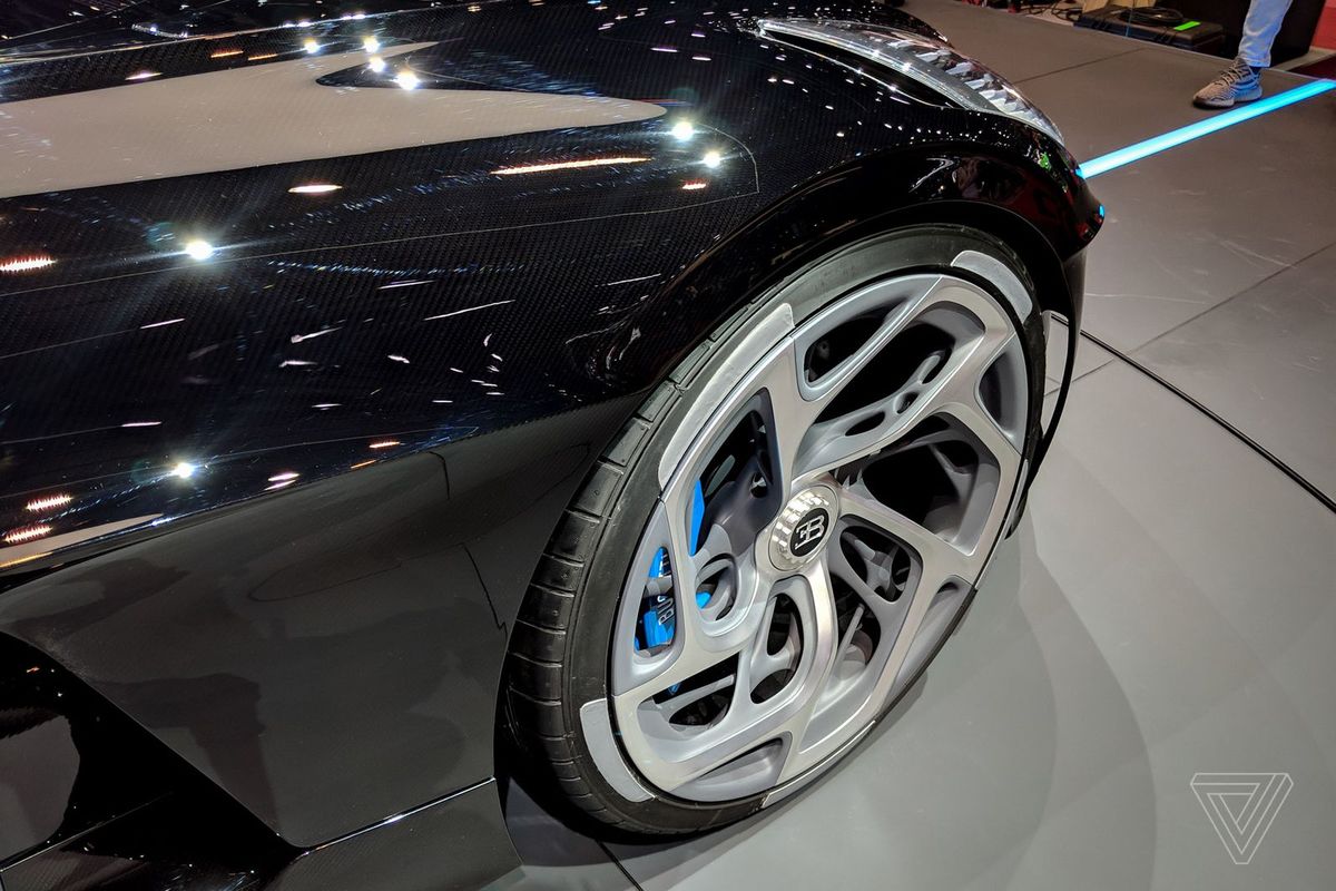 Siêu xe Bugatti đắt nhất thế giới giá gần 19 triệu USD