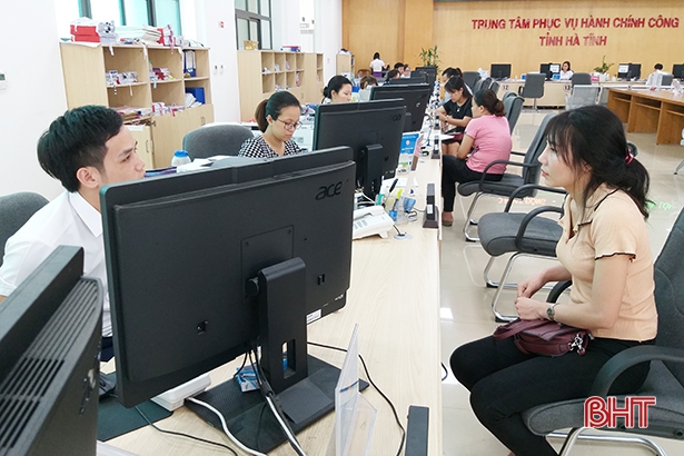 Hơn 70% thủ tục hành chính ở Hà Tĩnh được cắt giảm thời gian giải quyết
