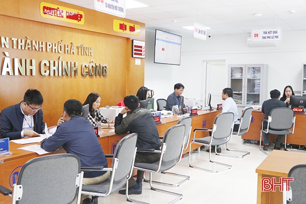 Hơn 70% thủ tục hành chính ở Hà Tĩnh được cắt giảm thời gian giải quyết