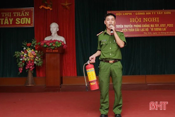 Truyền thông phòng chống tệ nạn ma túy, đảm bảo ATGT, PCCC tại huyện miền núi Hương Sơn