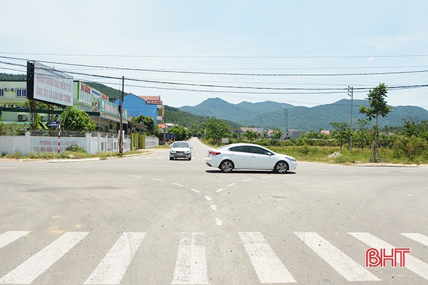 Vì sao ngã tư ở phường Nam Hồng thường xảy ra tai nạn?