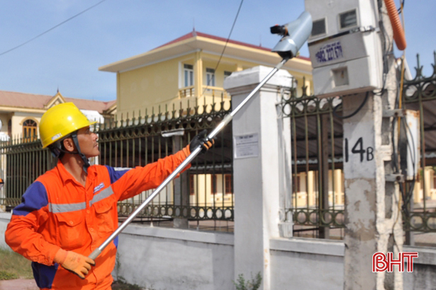 Hà Tĩnh xử lý 70 vụ “ăn cắp” điện, truy thu gần 400 triệu đồng
