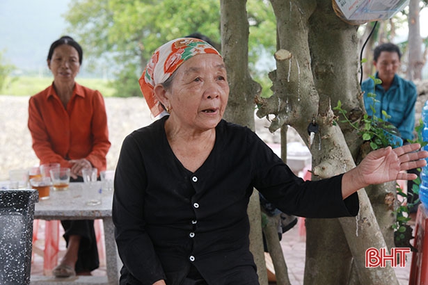 Cả xóm góp tiền phục dựng ngôi đền 500 năm tuổi ở Hà Tĩnh