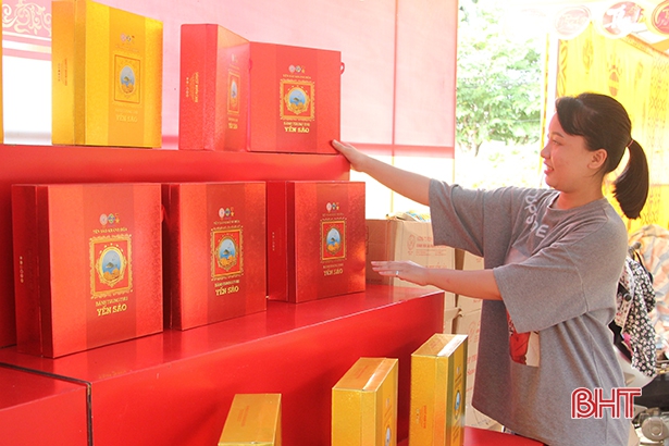 Thị trường bánh trung thu ở Hà Tĩnh bắt đầu “nóng”
