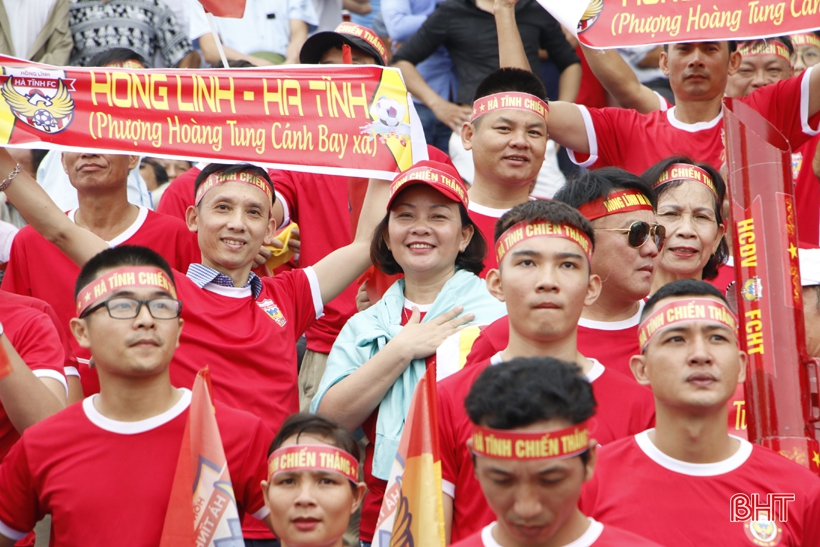Hồng Lĩnh Hà Tĩnh quyết cống hiến trận cầu đẹp mắt trước giờ đăng quang Giải hạng Nhất quốc gia 2019