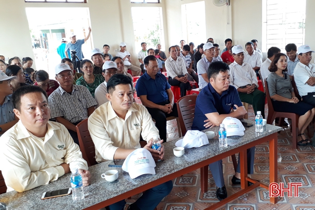 Carlsberg Việt Nam hỗ trợ 1,3 tỷ làm đường ống nước sạch cho gần 200 hộ dân ở Nghèn