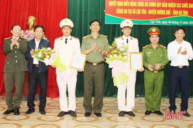 Huyện miền núi Hương Khê điều động 4 công an chính quy đảm nhiệm chức danh công an xã