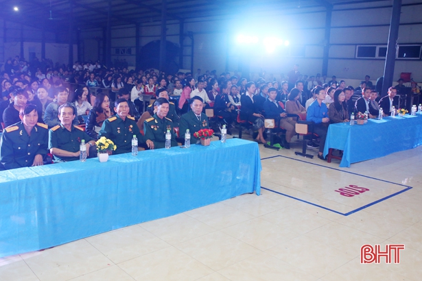 Trường Đại học Hà Tĩnh tổ chức lễ kỷ niệm Quốc khánh nước CHDCND Lào