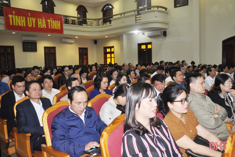 “Đảng Cộng sản Việt Nam - Trí tuệ, bản lĩnh, đổi mới vì độc lập dân tộc và chủ nghĩa xã hội”