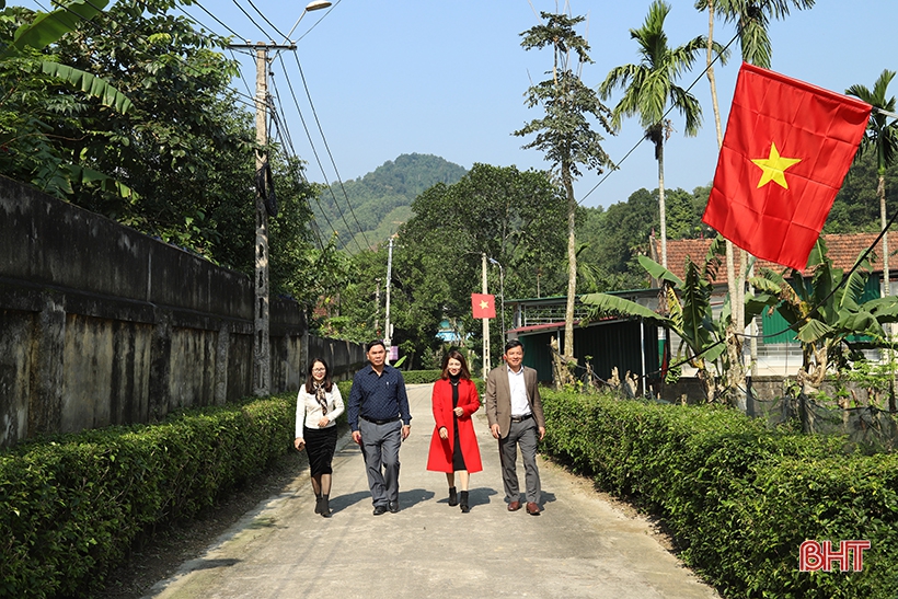 Người dân xã biên giới Hà Tĩnh sắt son niềm tin với Đảng
