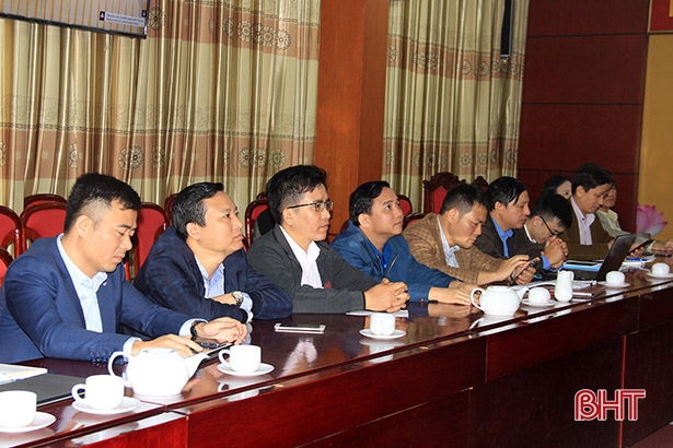 Thủ tướng Chính phủ Nguyễn Xuân Phúc: Cần tiếp tục nỗ lực để xây dựng chính phủ điện tử