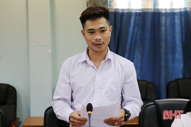 Khen thưởng sinh viên Lào dũng cảm cứu người đuối nước ở Hà Tĩnh