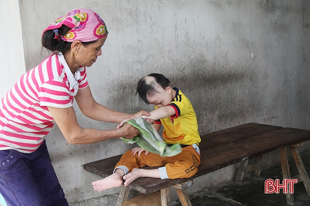17 hộ dân trong 1 xã ở Hà Tĩnh quyết không nhận tiền hỗ trợ để “chia sẻ khó khăn với Chính phủ”