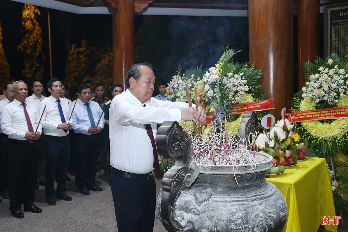 Lãnh đạo Đảng, Nhà nước dâng hương tại Khu di tích Ngã ba Đồng Lộc