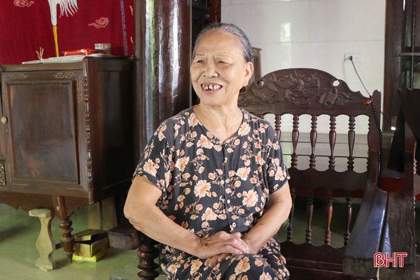 75 tuổi, cụ bà vẫn san sẻ yêu thương với người nghèo khó