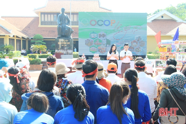 Xuân Yên và Xuân Viên đạt giải nhất cuộc thi “OCOP là gì?”