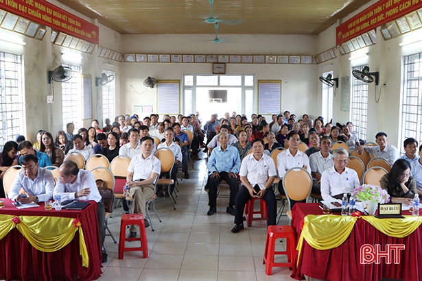 Cử tri huyện Cẩm Xuyên kiến nghị các chính sách chống biến đổi khí hậu