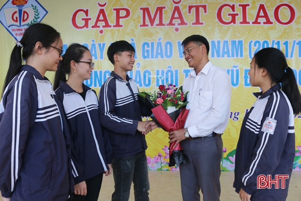 Thầy giáo trẻ Hà Tĩnh liên tiếp đạt danh hiệu “Giáo viên dạy giỏi Quốc gia”