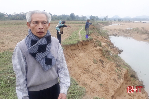 Bất lực nhìn sông Ngàn Sâu “nuốt” 40 sào đất nông nghiệp mỗi năm ở huyện miền núi Hà Tĩnh