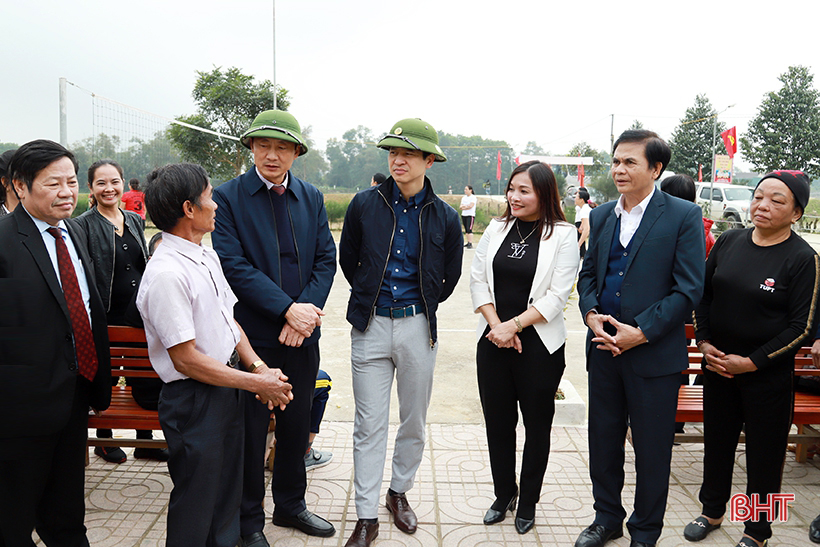 Vũ Quang là huyện miền núi biên giới đầu tiên cả nước hoàn thành các tiêu chí nông thôn mới