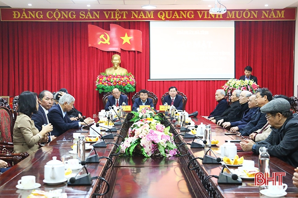 Cán bộ lãnh đạo chủ chốt các thời kỳ góp ý phát triển TP Hà Tĩnh
